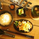 #新商品 の#マルトモ#豚の生姜焼き の素#お肉まる を使ってみました🍳1パックに3回分入ってきいます。(パッケージ写真は3枚目に載せています)・用意するのは#豚肉 と#玉ねぎ だけ🐖…のInstagram画像