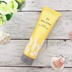HALENAのオーガニックホットクレンジングジェル。ホットクレンジング、初体験なんです。敏感肌でも使えるのが有難い。実は今肌が敏感な時期なもので…・ジェルは柔らかめ。顔に乗せる…のInstagram画像