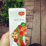 デルモンテのHACO SALAD(ハコサラダ)鎌倉へハイキングに行った際に、持参しました😉外出時は、野菜不足になりがちなので、おにぎりと一緒に栄養補給😉ハコサラダはジュース感覚…のInstagram画像