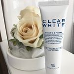 *薬用美白クリーム  クリアホワイト紫外線によるメラニンの生成を抑えシミ・そばかすを防ぎ、肌に潤いを与える薬用美白クリーム✨まだまだ紫外線が気になるし、最近乾燥してきたし…😩😩でも、こ…のInstagram画像