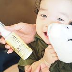 全身使えるベビー用スキンミルク#EMISH スキンケアミルクを使ってみたのでご紹介です🐶・お風呂上がりもすぐにうっすら汗をかいてしまうベタベタ肌にも、やさしいつけ心地で吸いつくようなしっと…のInstagram画像