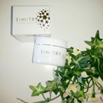 SimiTRYモニターさせていただきました☺オールインワンで楽ちんなのにシミケアできます◎そばかすみたいな小さいシミがあるので使い続けてみたいです。塗ったあとサラサラしていて気持ち良いです…のInstagram画像