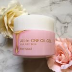 ピュアナチュラル　オールインワンオイルジェル1品で6役(美容液、化粧水、乳液、クリーム、パック、化粧下地)の本格エイジングケアしてくれるオールインワンジェルです。乾燥による小じわをケア…のInstagram画像