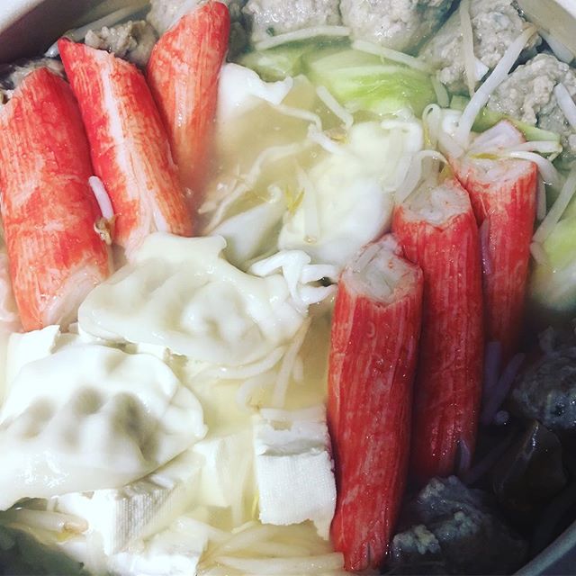 口コミ投稿：昨夜は水餃子と鰯のつみれをたっぷりいれたお鍋でした(o^^o)息子もパクパク食べてく…