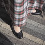 .インソールがフワフワでペタンコパンプス特有の歩いてて疲れる感じが全くなくて履きやすい🌹丸みのあるデザインも女の子らしくて好きだなぁ🌿....#instagoo…のInstagram画像