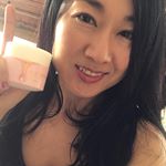 本日の無加工自撮り。今朝の寝起きのスキンケアはこれ💋💕とてもしっとりして、保湿力が高い感じでお気に入りです♪#心理士 #カウンセラー #精神分析 #心理学 #love #まったり #世界一…のInstagram画像