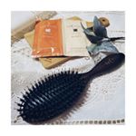 ･*⑅︎୨୧┈︎┈︎┈︎┈︎୨୧⑅︎*･La CASTA(@lacasta_official )のヘッドスパブラシを使ってみました✨シャンプーやヘアオイルで有名なヘアケアブランドの…のInstagram画像