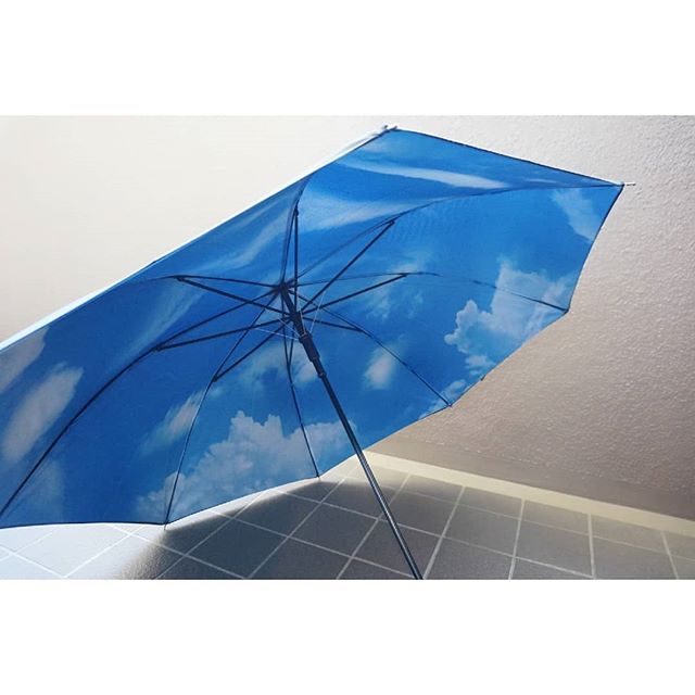 口コミ投稿：主人が使っている傘が可愛い☔☁ 外側は黒の無地なので、男女関係なく使えます♬ .#傘 #…