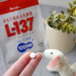 ハウスのまもり高める乳酸菌L-137、1日1粒続けています！カプセルや錠剤を飲み込むのが実はちょっと苦手なので、小さめの粒がうれしいんです♪#PR #ハウスウェルネスフーズ株式会社 #ハウス #…のInstagram画像