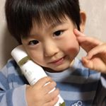 潤静(うるしず)美容液をお試し赤ちゃんや子供にも使える敏感肌用の美容液です👶うちの息子は酷い乾燥肌で寝る前に痒みがでます⚡️その際に使用してみたら痒みも収まりぐっすり眠れました😴美…のInstagram画像