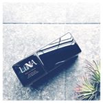 美髪に欠かせない頭皮ケア。﻿﻿今回試したのは「LINNAスカルプケアエッセンス」﻿﻿コメ発酵液やTie2活性成分のゴレンシ葉エキス配合で、頭皮の状態を整えて、髪の毛の生まれ変わりをサポ…のInstagram画像