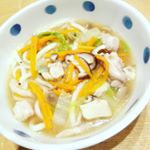 鶏肉とたっぷり野菜のあんかけうどんABCクッキングスタジオでレシピ開発されたうどん。プレミ本舗のまるごとキューブだしを使って作ってみました。とっても優しい味で、普段ならうどんをあまり食…のInstagram画像