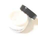 数日使用したPresencia ドミネーションコントロールゲルのコスメレポ。オールインワンとしても使用できるこちらのゲル。つけると結構すぐに肌がサラサラ。べたつき0です。ゲル特有のモロ…のInstagram画像