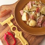 @nonoji.official  様の#ポテトピーラー を使って#簡単皮むき 😊#ジャガイモ の丸い面に 刃がフィットしてくれとっても軽い力で薄く皮を剥く事ができました。付属の …のInstagram画像