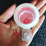 一粒でローズオイルが華やかに香る、フレグランスサプリ『KAORU』。 約３０００ｋｇの花びらからわずか１ｋｇしか取れないブルガリア産ダマスク種１００％のローズオイル配合♩¨̮ ピンクの粒が可愛いし、い…のInstagram画像
