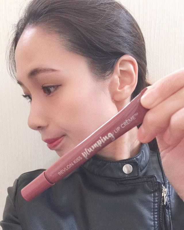 口コミ投稿：♡New lip💄、自撮り投稿失礼いたします🙇🏼‍♀️💥恥ずかしい🤦🏼‍♀️🔥㊗️、レブロン @revlonj…