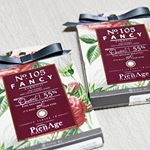 .SHO-BI株式会社様10月に発売されたばかりの【Pienage UV&moist】カラーはNO.5 FANCY.1DAYのカラコンで一箱12枚入り👍度なし、度あり両方あ…のInstagram画像