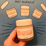 今年もカサカサの季節がやってきました。マー油の登場です。ネオナチュラルの馬油。臭くないです！馬油独特のあのにおいを化学物質を使わずに7段階のろ過で取り除いています。馬油が苦手、イメ…のInstagram画像