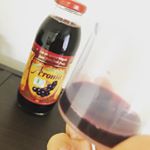 ポリフェノール！有機栽培のアロニア初めて飲みましたが少し酸味と渋みがありながらも、飲みやすく甘みのある美味しさ！毎日飲んで抗酸化！元気でありたいです。#aroniada #アロニア…のInstagram画像