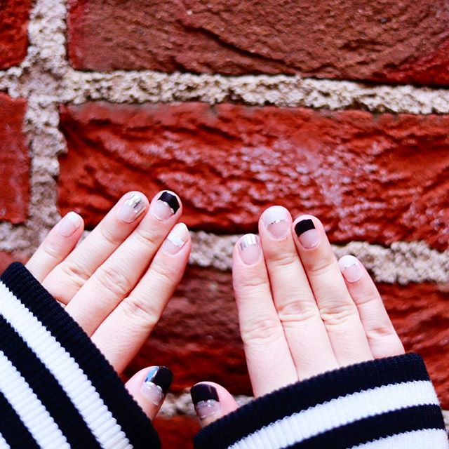 口コミ投稿：最近はまっているセルフネイル💅.今回は貼るだけのシールネイル😍❤️.今のはピッタリ爪…