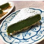 抹茶ケーキってほんと美味しい！！ホワイトチョコ×抹茶は最高💗溶かして混ぜて冷やして固めるだけだから簡単だよ～#共立食品 #手作りスイーツでクリスマス #monipla #kyoritsu_…のInstagram画像