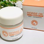 ネオナチュラル馬油クリーム＋✨乾燥・肌荒れに!九州産の馬油油脂を高純度に精製した保湿オイル。馬油が持つ防腐作用により防腐剤等一切使わずに100u0025馬油のみの保湿オイル。硬めかな？って思…のInstagram画像