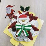 子供達とクリスマスケーキの飾り付け⭐️ シフォンケーキにデコレーションです🍰🎄 今日のおやつに…❤️ #共立食品 #手作りスイーツでクリスマス #monipla #kyoritsu_fanのInstagram画像