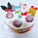 *今年はクリスマスケーキが当たらなかったので💦FLOで購入しました😊定番の苺のショートケーキはやっぱり美味しい♪*#クリスマス #クリスマスケーキ #ケーキ #フロプレステージュ #苺…のInstagram画像