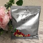 株式会社若翔から発売されている…「チアシード蒟蒻ゼリー＜発酵プラス＞　カムカム味 」をお試しです♪しろこ、このシリーズお気に入りなのー！新商品はカムカム味だそうです。天然酵母を使っ…のInstagram画像