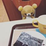 まんぷくなご様子な我が家のくま氏♡今年もほっこりと、お茶できる時間がありますように❣️ #愛の木に願いを #メリーチョコレート #monipla #mary_fan#くま#rilakk…のInstagram画像