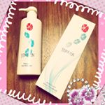 ゆめじん、さんの【ハイビスカス ヘアシャンプー 】300ml  2,800円（税別）をお試しさせて頂いてます✨天然の保湿成分 植物性ヒアルロン酸（ハイビスカス葉エキス）配合🌺…のInstagram画像