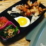 毎日のパパ弁😆今日は、焼き鳥丼弁当😋🍴💕.小森樹脂様のお弁当箱4点ロックドーム型弁当箱 ❗で.丼弁当😋🍴💕.楽チン❤しょうが焼きや、トンカツ丼もリクエストがありまし…のInstagram画像