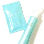 ファーサスキャルプパッチと育毛トニックを使ってみました。毎日のケアは洗髪後の頭皮に育毛トニックをつけて頭皮をマッサージ。育毛トニックは出し口がスプレーみたいに見えますが、ぽたぽたとでてくるよう…のInstagram画像