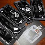 アウトバストリートメントを使ってみました。LINNAのもので、コメ発酵液が配合されているようです。お風呂上がりに毛先になじませ、ドライヤーで乾かしました。ベルベットチャームの香りと書いてあ…のInstagram画像