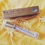 ・KAKEHIKI モティブリッププランパーを使ってみました！こちらの商品は唇にハリと弾力を与えてくれる唇用美容液なんです。カラーバリエーションは５色。販売価格は税込 4,320 円です。…のInstagram画像