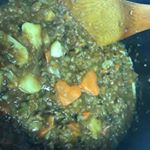 今日のカレーは和風だし❤️ 明日はここにだし汁もっと足してカレーうどんの予定やからね( ˙꒳​˙ )溶けてくハートにパパ気づくかしら⁈💕何故和風だしかといいますと、離乳食のためだよ！笑まる…のInstagram画像