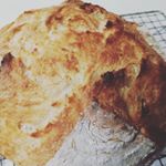 飽きもせず、またもや#酒粕酵母 の#カンパーニュ 😊　発酵が安定していて、楽だわー👍　#天然酵母 #手作りパン #パン #bread #homemade  #campagne #酒粕#sakelees…のInstagram画像