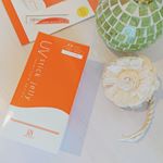 モニプラ さんを通じてサンソリットさんより、縁あって「UVスティックゼリー」が届きました。*紫外線対策 といえば、塗るタイプの日焼け止め が主流ですが、塗る量・こまめな塗り直し、塗りムラの懸念があ…のInstagram画像