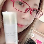 .ジムに行く前に必ず日焼け止め！スプレータイプだから使いやすいし日焼け止めの独特の臭いが苦手でもこれなら大丈夫！シトラスフローラルの香りでとってもいい匂いがするの(๑Ő௰Ő๑)サラッとした…のInstagram画像
