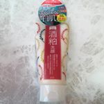 最近紫外線が気になりはじめて美白のためにできることを…と思いワフードメイドさんの酒粕洗顔使ってみました😊✨ 熊本県河津酒造の酒粕から抽出された酒粕エキス配合🍶これが保湿成分に💕私カッサカサやか…のInstagram画像