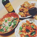飲み仲間とお家で昼飲み😋🍴 サーモンマリネ エビチリ から揚げにワイン😁🍷✨✨#monmarche #tuna #oceanprincess #monipla #monmarche_fanのInstagram画像