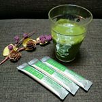 『酵素が生きている青汁「青汁・プロ」』を飲んでみました(^^)🎵..大分県産の大麦若葉とケールをバランス良く配合した、酵素が生きている青汁✨..💛Point💛1️⃣コクがあるのにク…のInstagram画像