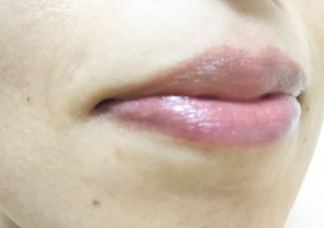 口コミ：シャルレ エタリテ リップエッセンス 唇のための美容液 使った感想 やさしいリップクリームでケアの画像（7枚目）
