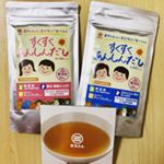 🧡すくすくあんしんだしかつお・いりこセット🧡.赤ちゃんの離乳食にも安心して使える、無添加だしパックです。食塩、化学調味料、蛋白加水分解物、酵母エキスが無添加で、鰹節、いりこ、だし昆布、…のInstagram画像