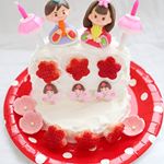 ❁❅今回ひなまつりケーキの飾り付けを@artcandy_official さんから頂いたので娘用ケーキにデコレーションしました。❅娘はまだ飾りは食べられないし飾りなんかより…のInstagram画像