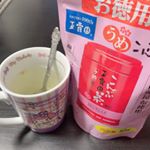 .ホッとするー\(◡̈)/昔から梅昆布茶大好きなんだよねー❣️二日酔いの時にも良く飲むwwwたまにお茶漬けにして食べることもあるしいろいろ料理に使えて便利(❁´ω`❁)梅昆布茶愛用してます❤…のInstagram画像