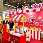 .先日の#ジャパンドラッグストアショー で一際目立っているペコちゃんの可愛いブースがありました💗ミルキィのお菓子のブースじゃないんです😮🍬‼️”HOLIKAHOLIKA”（ホリカホリカ）と…のInstagram画像