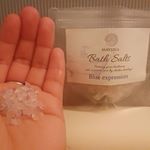 【Mayuna Bath Salt】「宝石のような太古ミネラルで徹底デトックス」---約3億年前の海のミネラルが地殻変動で山に閉じ込められ手できた岩塩のバスソルト！-こんなお悩みに…のInstagram画像