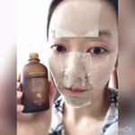 大人にきびやニキビ跡が気になる方に✨﻿まるで美容液のような高濃度ビタミンC化粧水﻿﻿#VCローション﻿﻿を使ってみました🙌﻿﻿﻿私が最近一番気になっているのは、顎！﻿…のInstagram画像