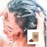 ・・スクラブなのに角質を取り除くだけでなく、潤いとかを与えてくれそう♥️シャンプーに混ぜて使ってみたいです♥️他には首もとの日焼けも気になるのでそういった部分にも使ってみたいです！…のInstagram画像